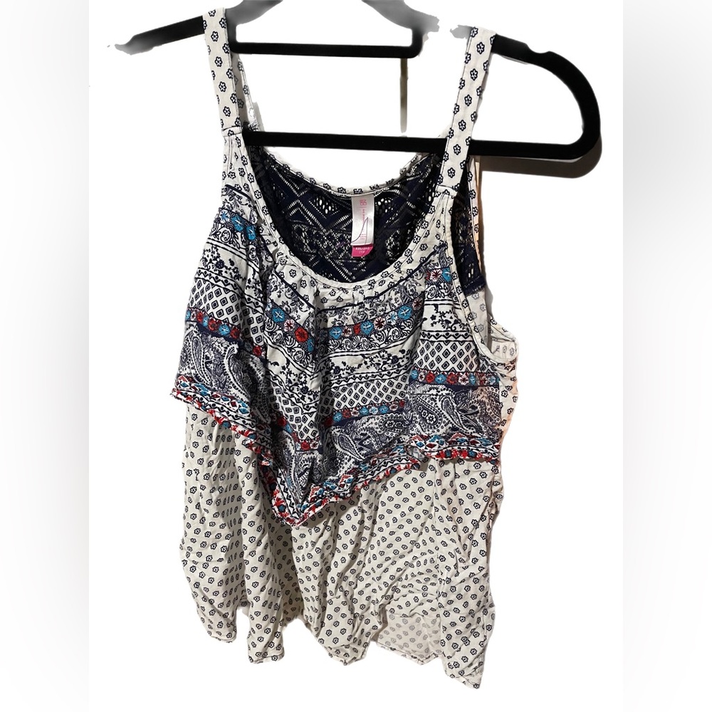 Cute tank top!